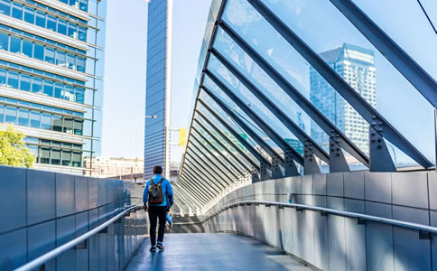 獵頭如何在眾多應(yīng)聘者中找到符合國際學(xué)校要求的老師？